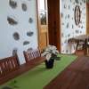 Der Esstisch auf der Veranda 